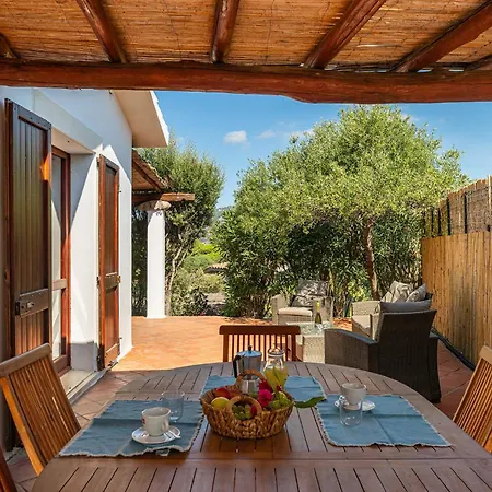 Vila Cristina Bella Vista Mare E Porto Turistico Loc Notteri Villasimiuss Notteri