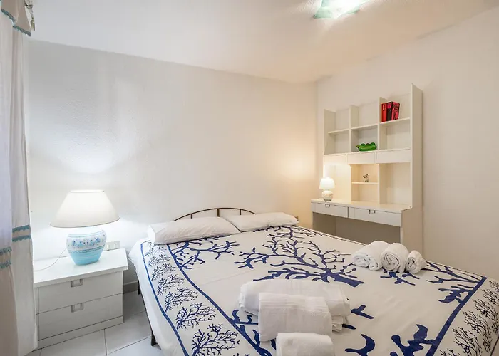 Cristina Bella Vista Mare E Porto Turistico Loc Notteri Villasimiuss 别墅 *